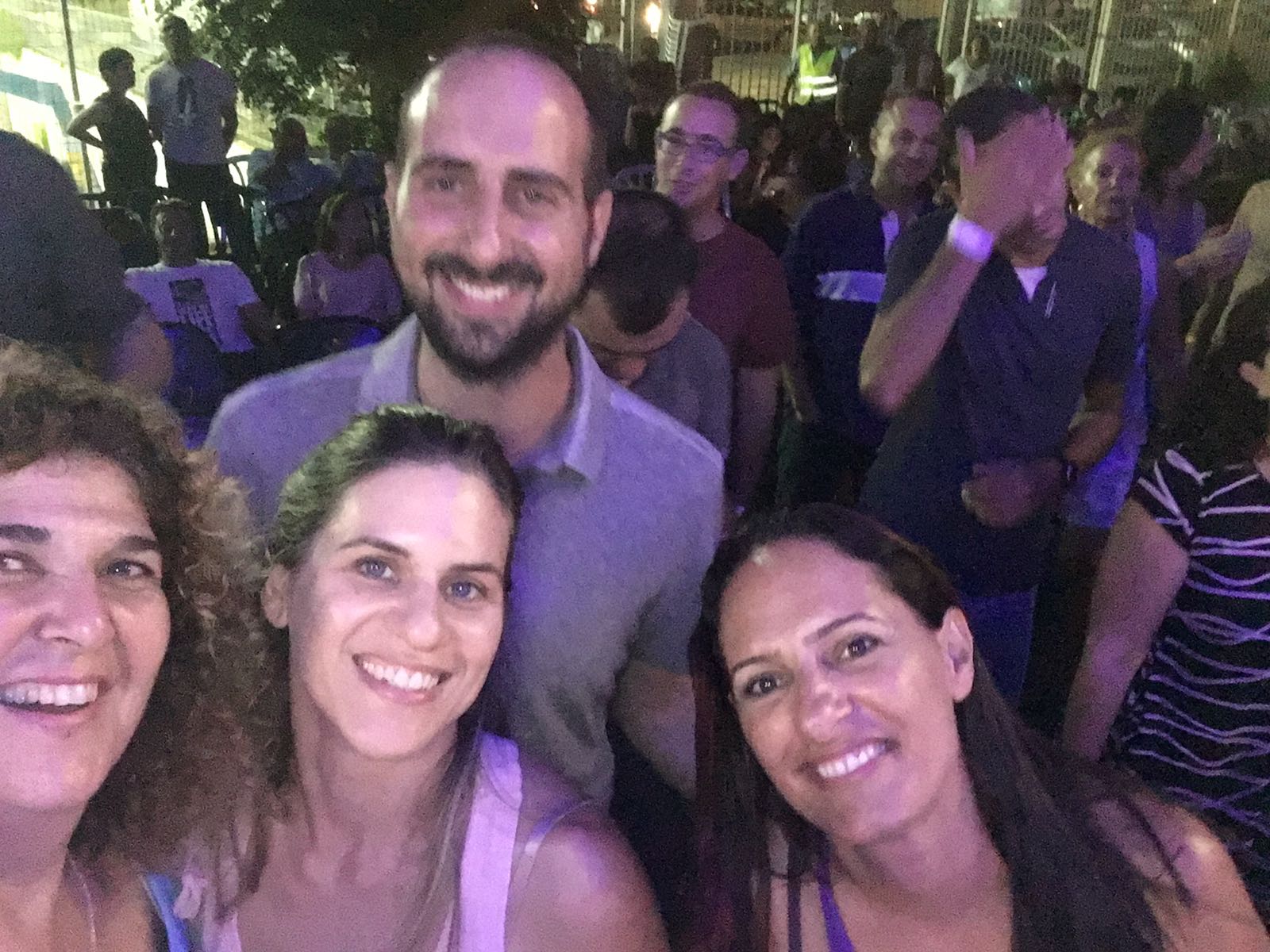 אנשי התמונות-כוורת