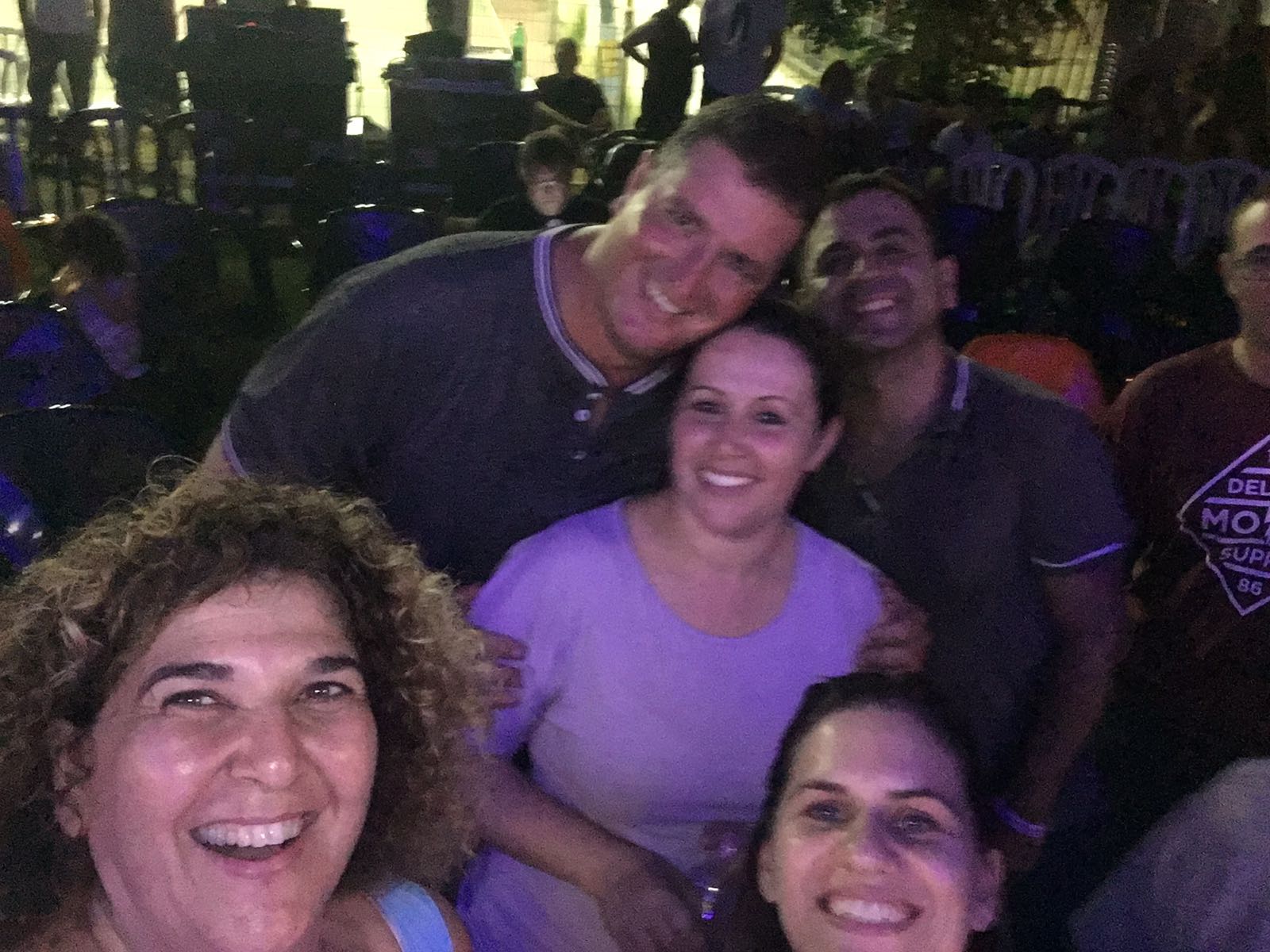 אנשי התמונות-כוורת